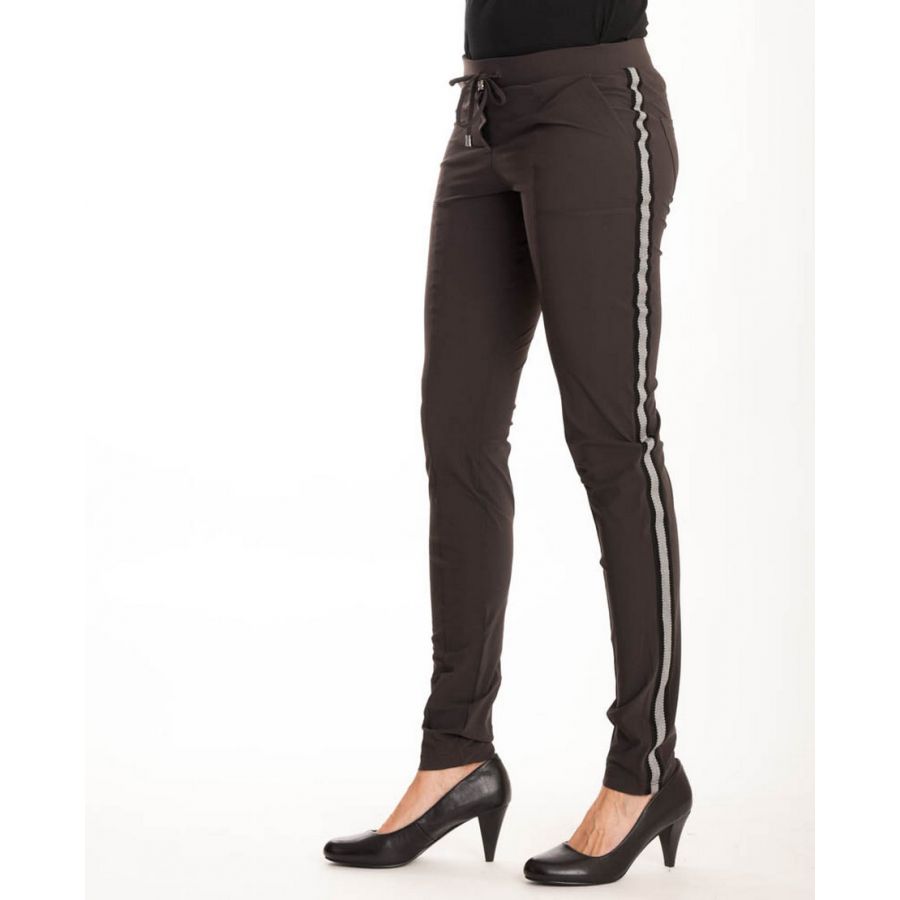 Only M Anniek broek travel grigio bies voor lange dames | Houseoftall